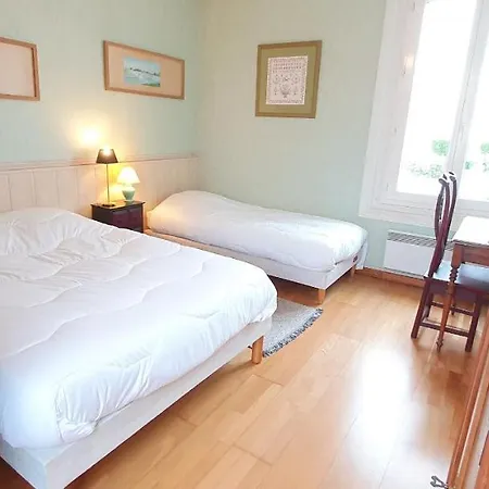 Parisse Maison Chaumoise 8 Personnes