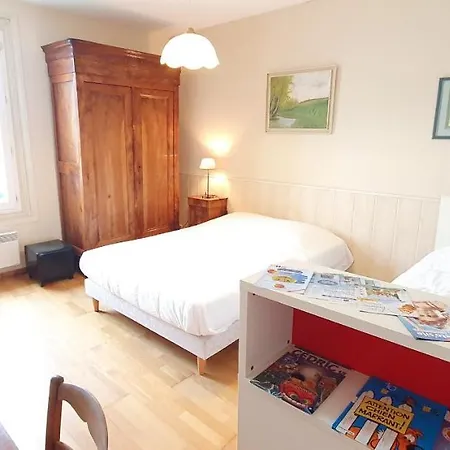 Parisse Maison Chaumoise 8 Personnes 펜션 *