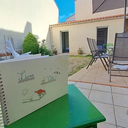 펜션 Parisse Maison Chaumoise 8 Personnes